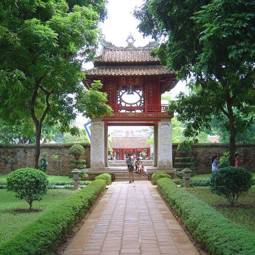 Van Mieu Quoc Tu Giam