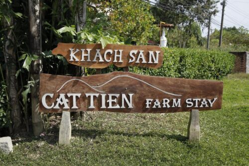 Cat Tien Farm Stay Vietnam Sign Board Nature Green Grass